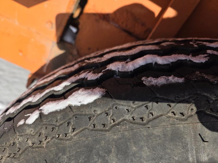 massey-ferguson-8-image-38