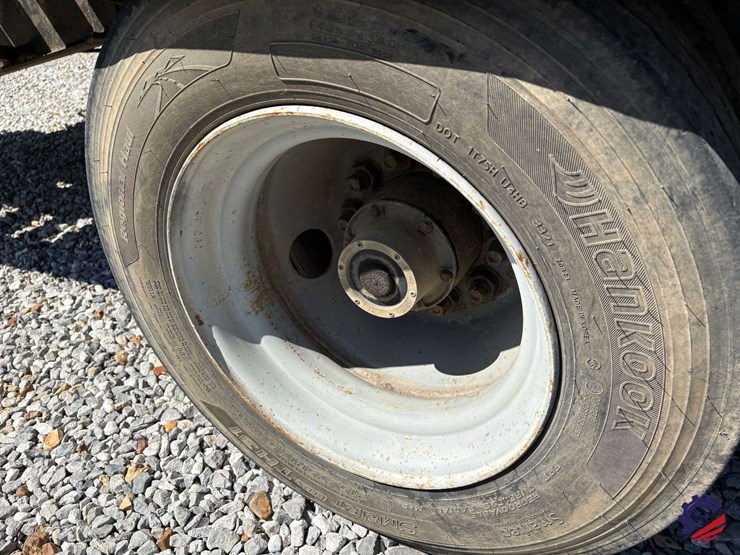 1998-cherokee-r20-20+5-dual-t/a-tag-trailer-image-23