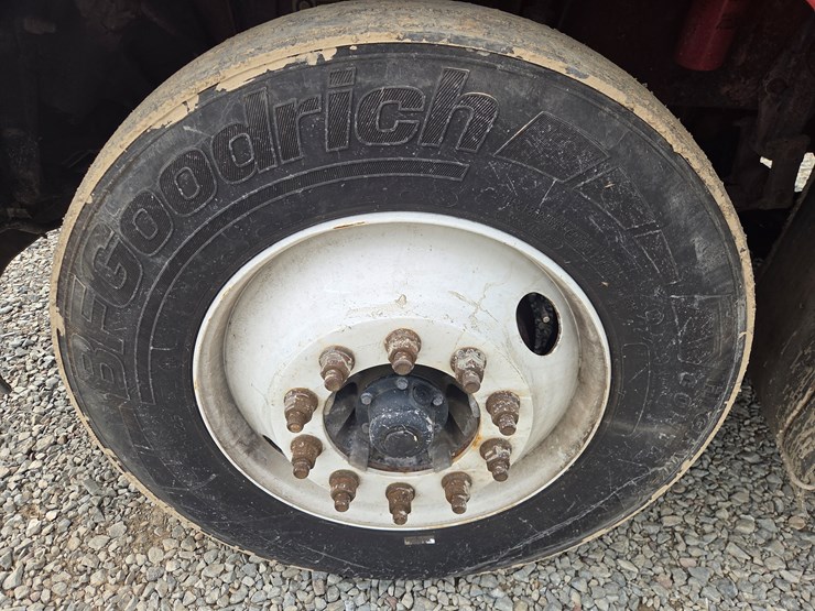 2005-kenworth-t600-image-79