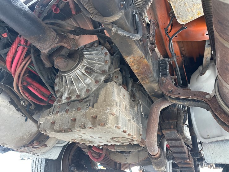 2009-caterpillar-c13-image-56