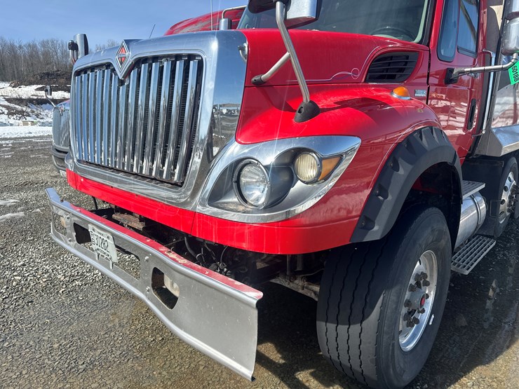 2012-international-7600-image-9