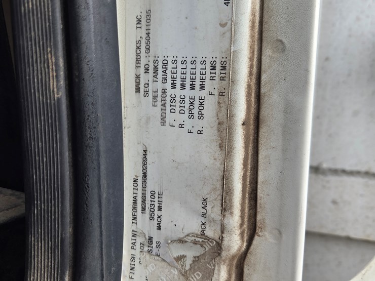 2006-massey-ferguson-8-image-88