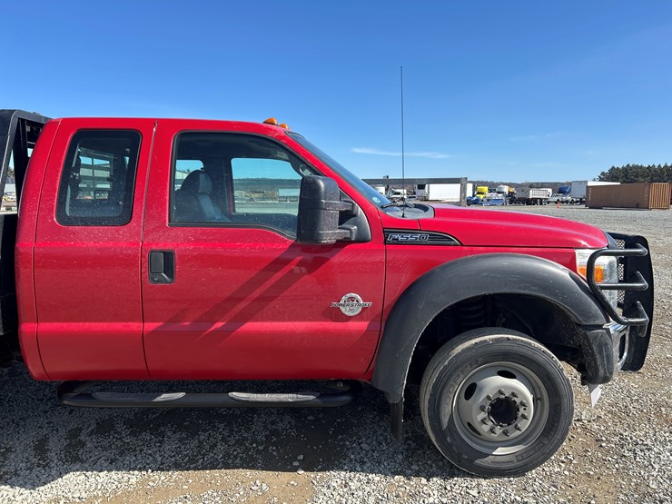 2011-ford-f550-image-16