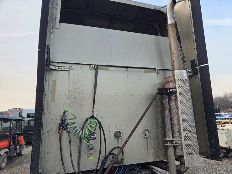 2005-caterpillar-c13-image-20