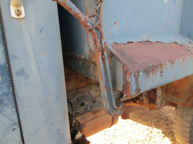 1981-international-s1800-image-20