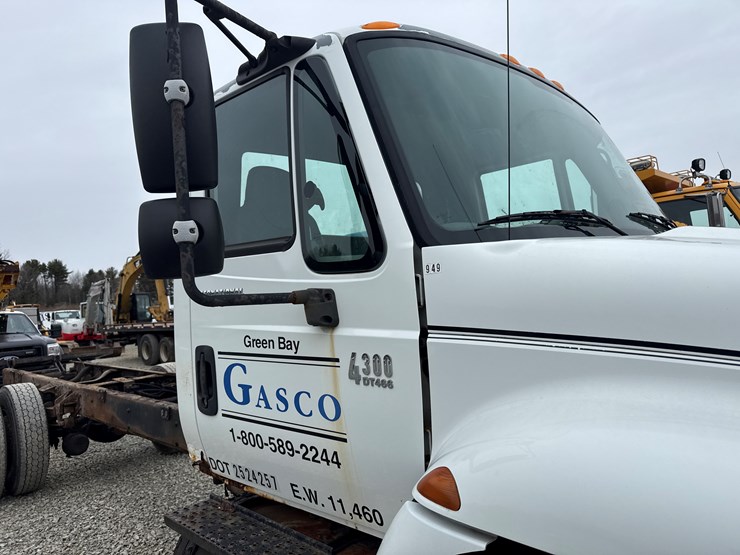 2002-international-4300-sba-image-25