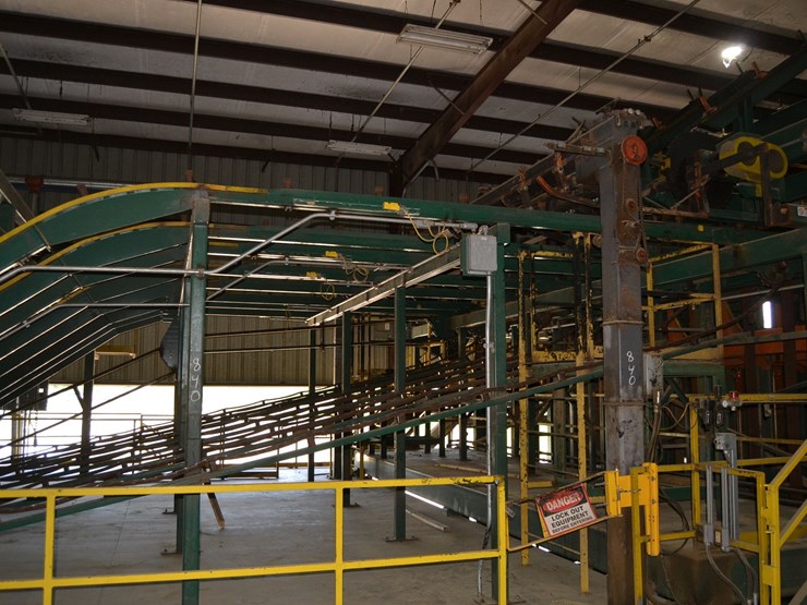 2015-usnr-83-bay-bin-sorter-w/infeed-incline-chain-w/catwalk-and-steps-on-both-sides-of-sorter-image-2
