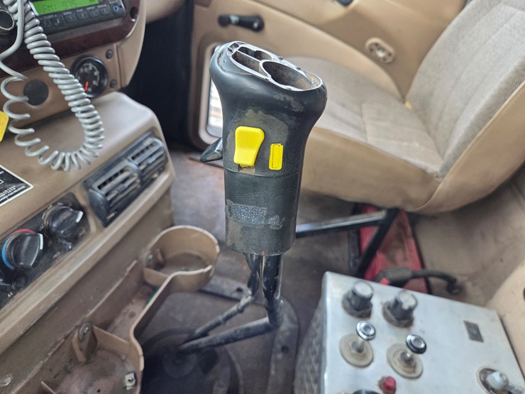 2006-massey-ferguson-8-image-59