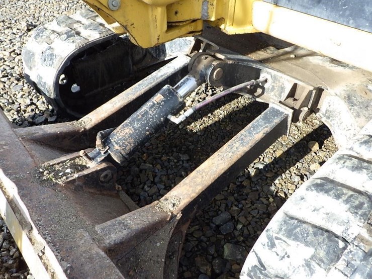 2013-caterpillar-308e-image-15