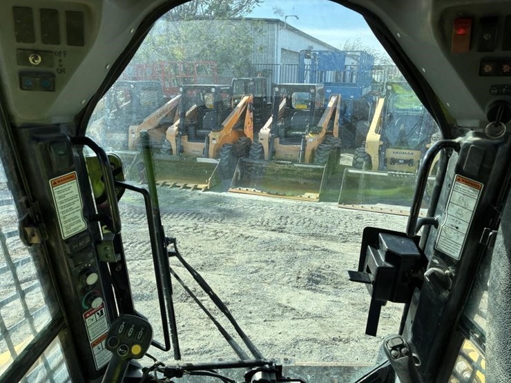 2018-yanmar-s220r-image-17