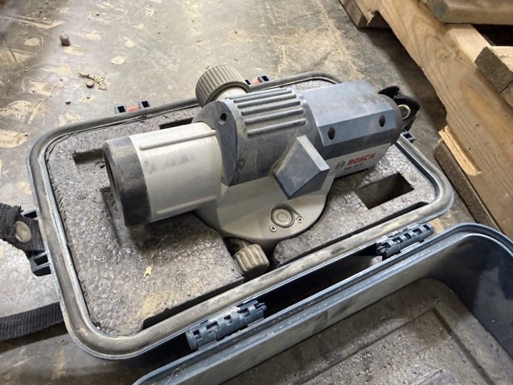 bosch-gol32d-optical-laser-level-image-1