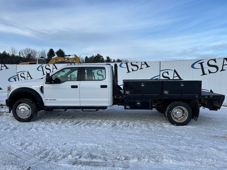 2021-ford-f550-image-2