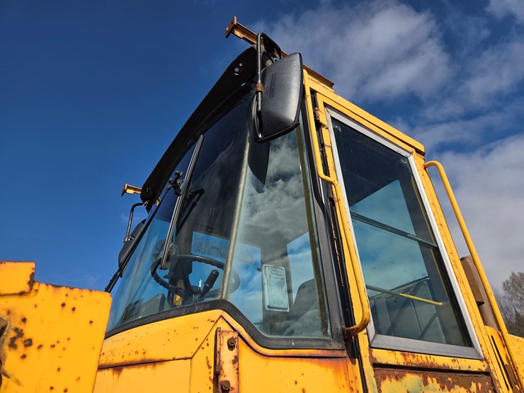 volvo-l120d-image-57