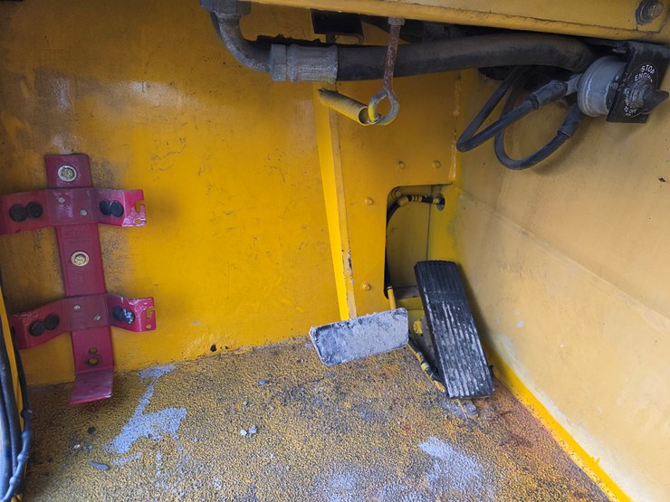 massey-ferguson-8-image-48