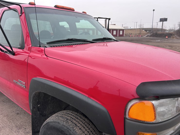 2003-gmc-3500-image-22