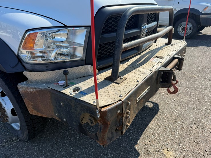 #2048-•-2013-ram-5500-heavy-duty-service-truck-image-10