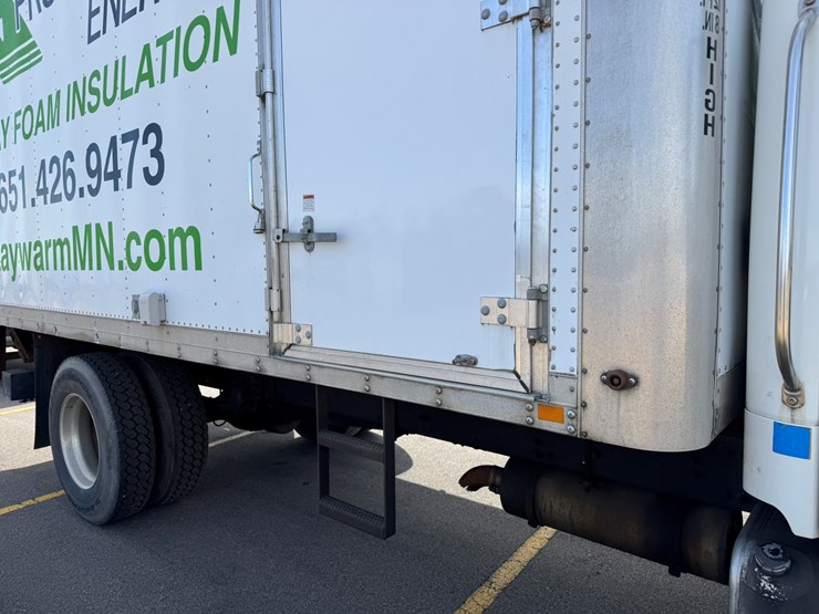 #2160-•-2006-freightliner-business-class-m2-box-truck-image-18