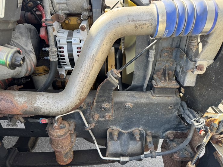 #2160-•-2006-freightliner-business-class-m2-box-truck-image-45