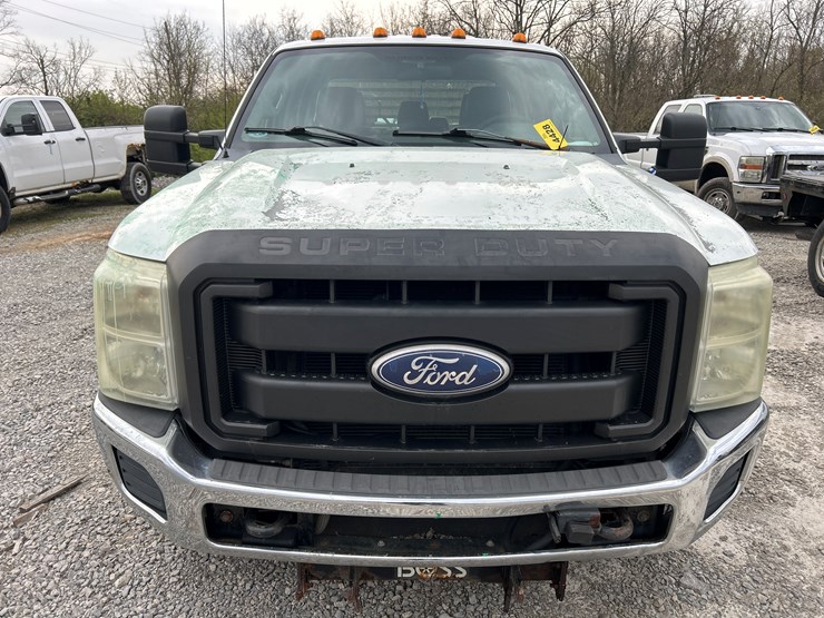 2011-ford-f350-image-8