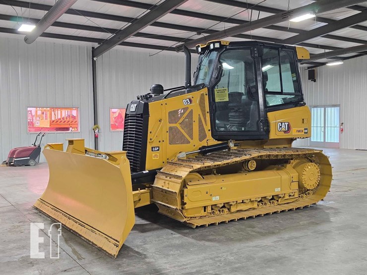 2002-caterpillar-d3-lgp-image-1