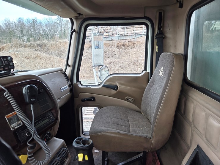 2006-massey-ferguson-8-image-56