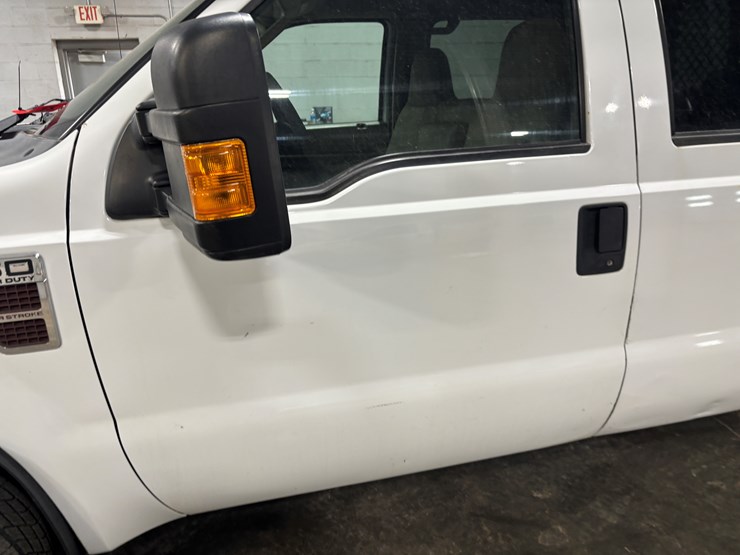 2009-ford-f350-image-10