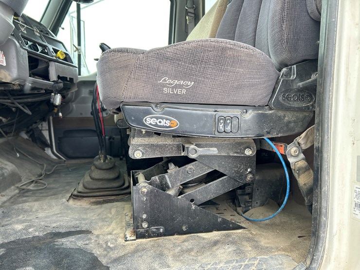 1998-caterpillar-3126-image-114