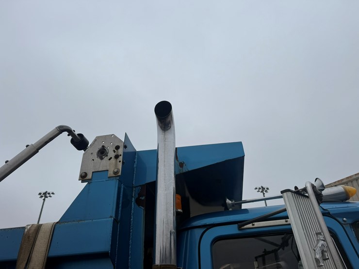 mack-rd686s-image-31