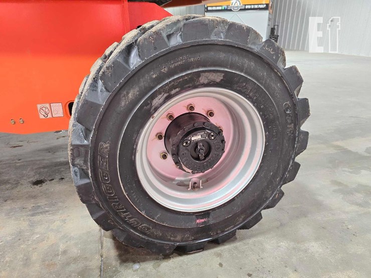 2019-jlg-460sj-image-26