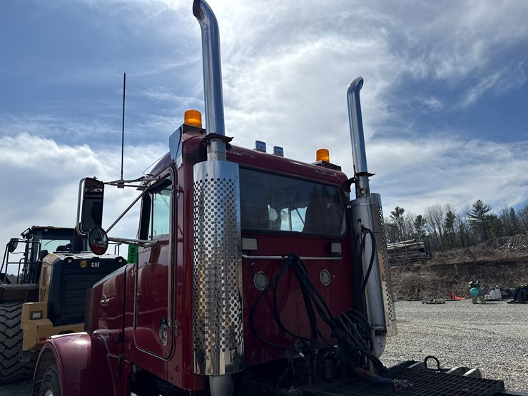 2004-peterbilt-378-image-13