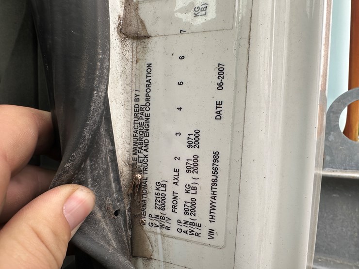2007-international-7600-image-69