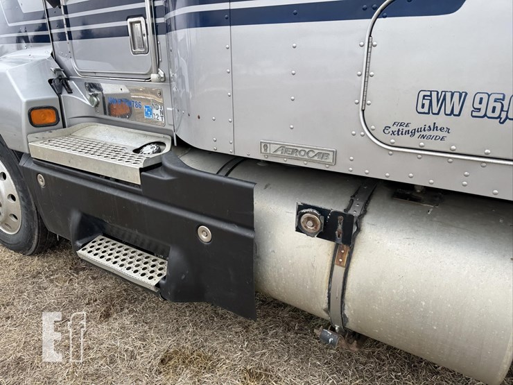 1998-kenworth-t600-image-24