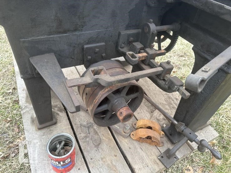 vintage-grinder-image-10