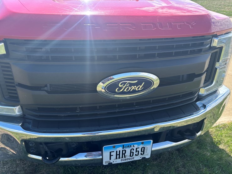 2017-ford-f350-image-16