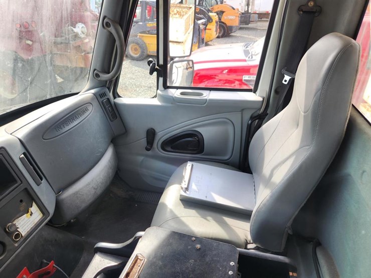 2003-international-durastar-4300-image-68