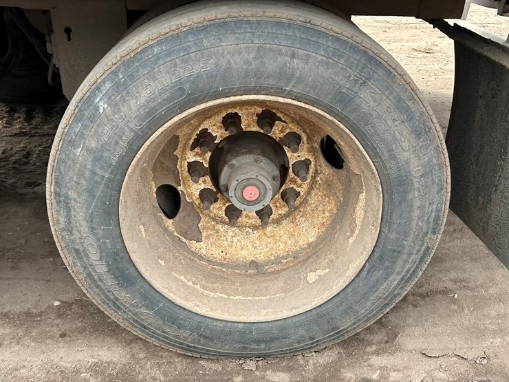 2000-wilkens-walking-floor-image-51