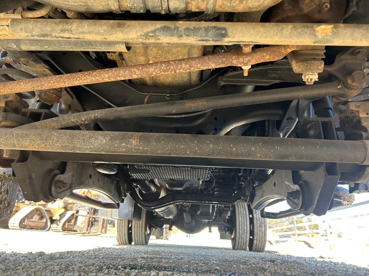 2011-ford-f550-image-45