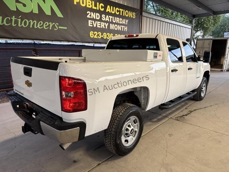 2014-chevrolet-silverado-2500hd-image-8