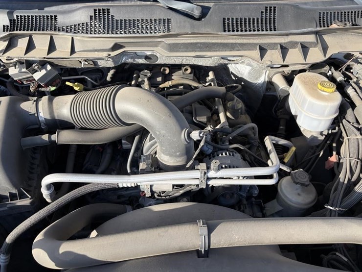 2016-dodge-2500-image-19