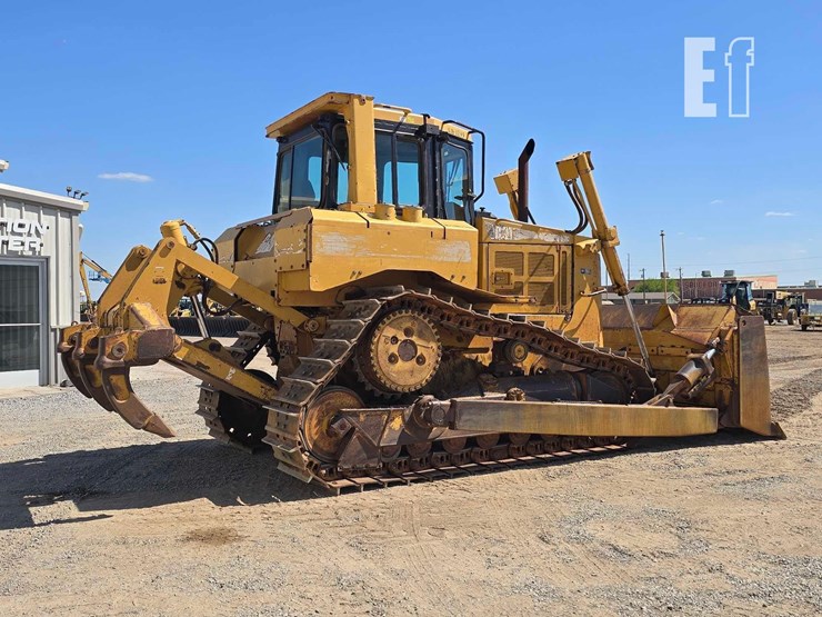 2006-caterpillar-d6r-iii-image-3