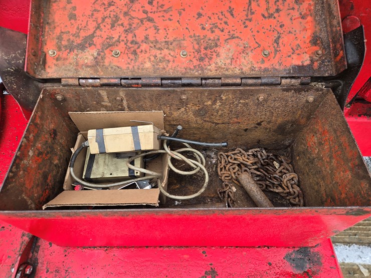 1994-massey-ferguson-8-image-53