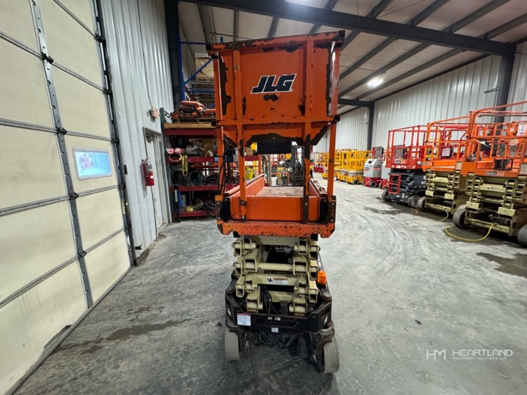 2019-jlg-1932r-image-3