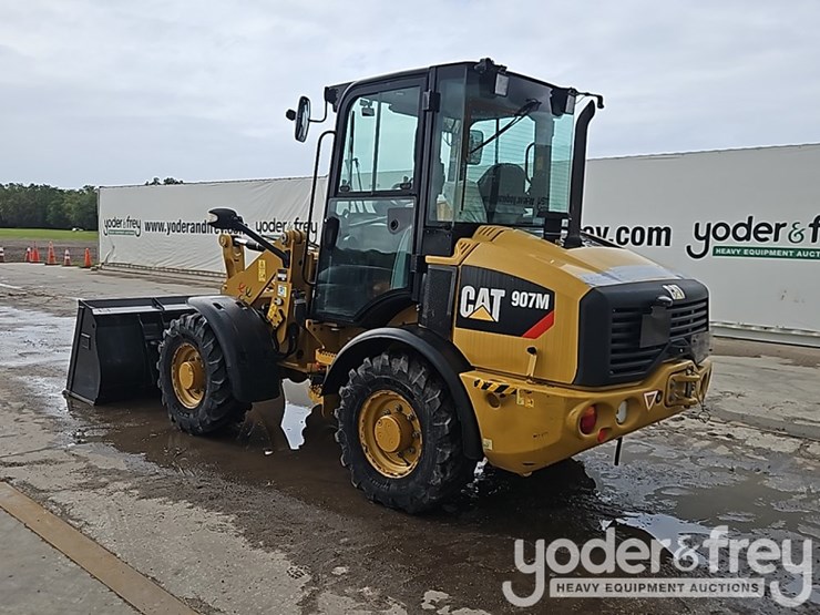 2016-caterpillar-907m-image-3