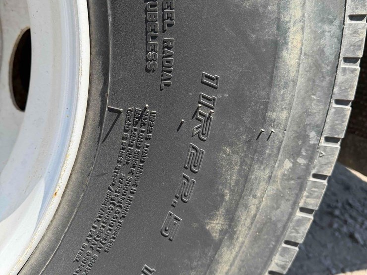 2000-international-4700-image-8