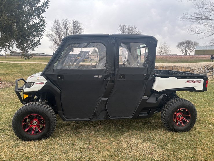 #2311-•-2023-can-am-hd-9-defender-xt-4x4-utv-image-2
