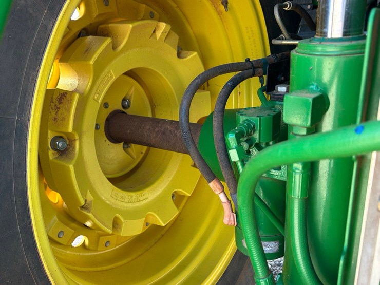 2013-john-deere-7200r-image-8