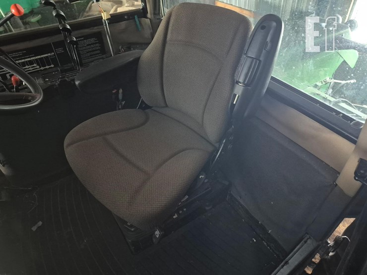 1992-john-deere-8960-image-12