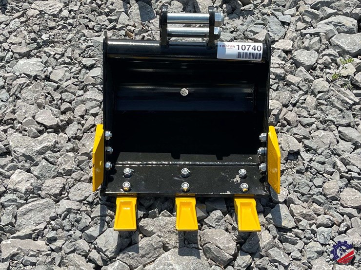 unused-2026-ce-16"-toothed-bucket-image-8