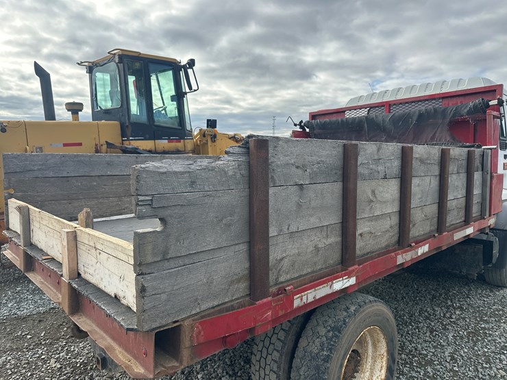 2000-gmc-t6500-image-18