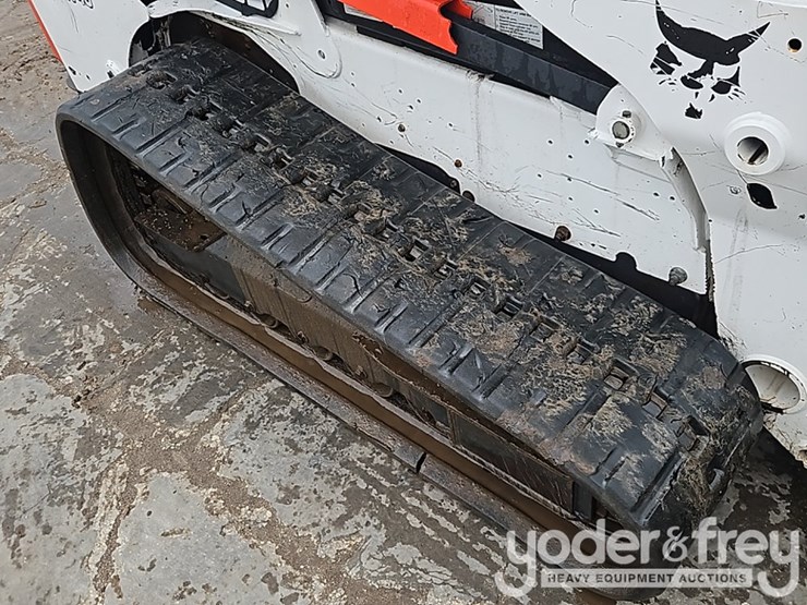 2019-bobcat-t740-image-10